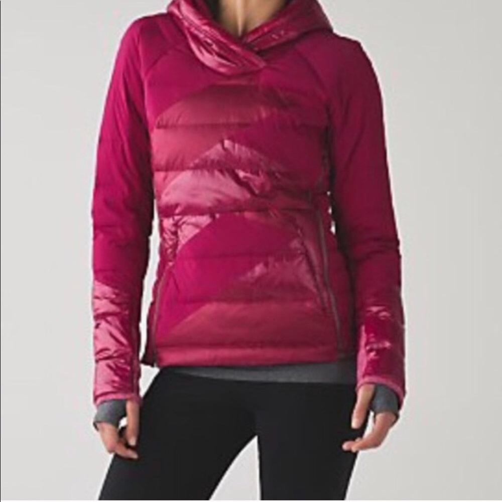 Lululemon pull over zip jacket.